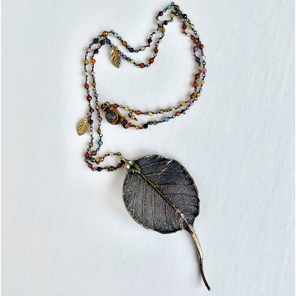 Beaded Necklace with Leaf Pendant